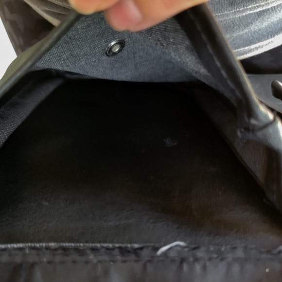 Vintage Disney Winnie the Pooh Black Drawstring Pleather Backpack - Picture 9 of 10